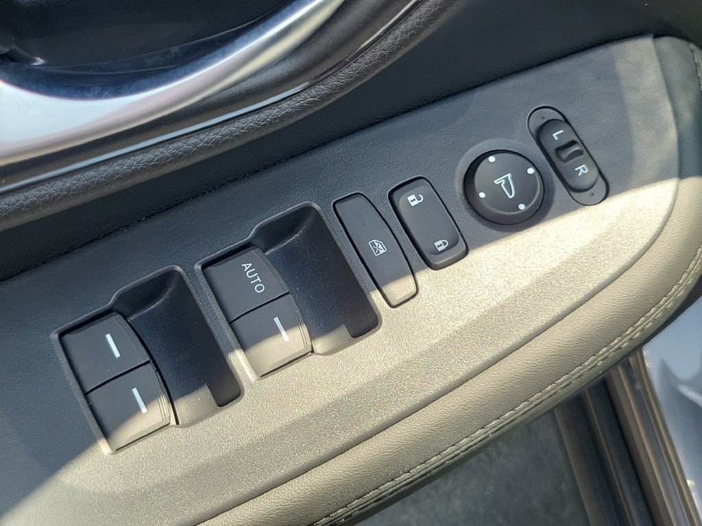 Used 2027 Honda HR-V LX image 21