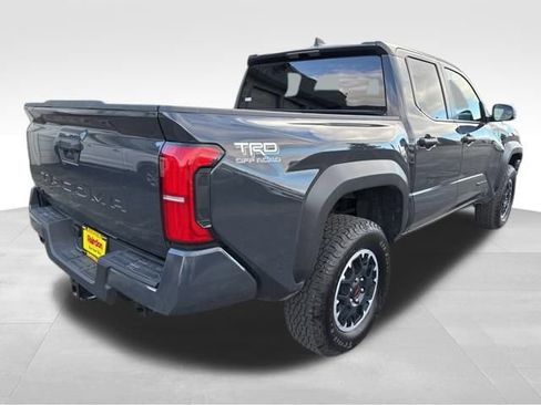 Used 2025 Toyota Tacoma TRD Off-Road image 8