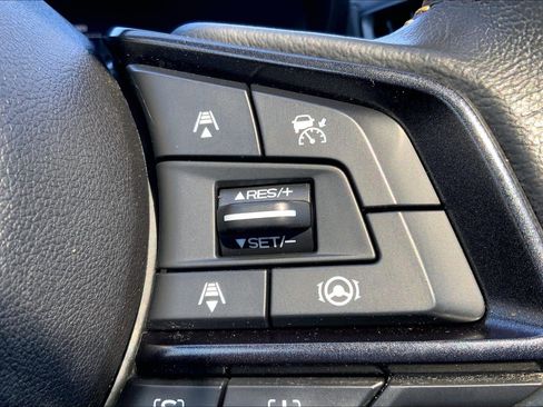 Used 2022 Subaru Crosstrek 2.5i Sport w/ Moonroof Package AWD/4WD image 21