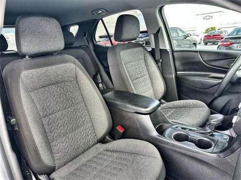 Used 2024 Chevrolet Equinox LT image 28