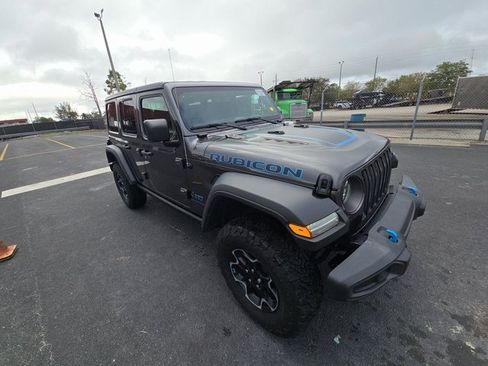 Used 2023 Jeep Wrangler Unlimited Rubicon 4xe image 3