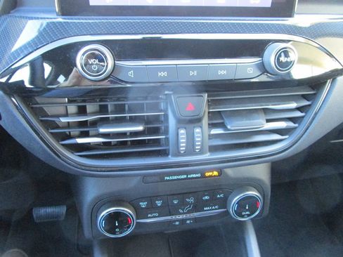 Used 2025 Ford Escape ST-Line FWD image 34
