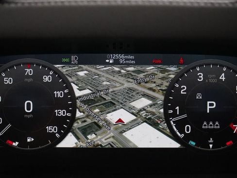 Used 2023 Land Rover Defender 90 S AWD/4WD image 27