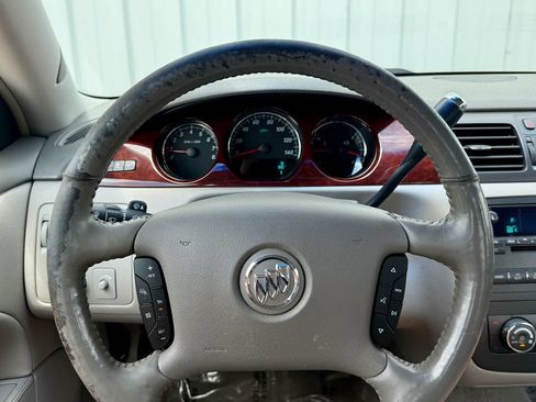 Used 2007 Buick Lucerne CXL w/ Luxury Package FWD image 23