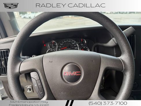 Used 2025 GMC Savana 2500 w/ Driver Convenience Package RWD image 4