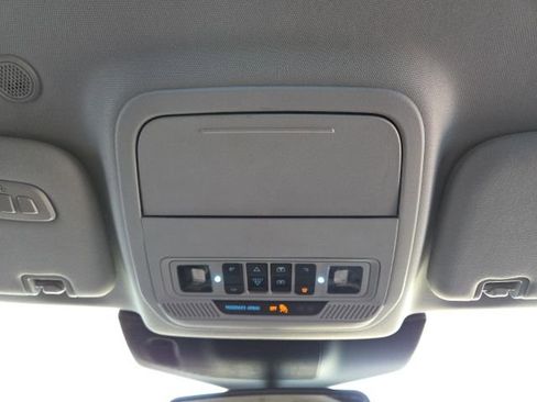 Used 2021 Ford Explorer Limited w/ Equipment Group 301A AWD/4WD image 69