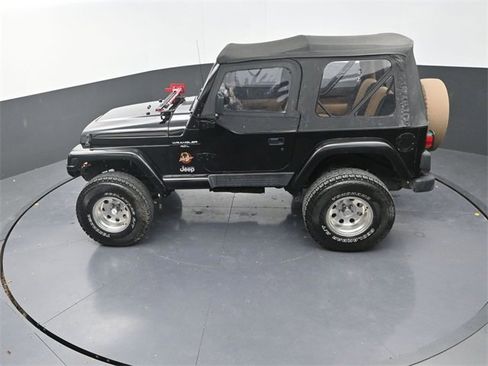 Used 1998 Jeep Wrangler Sahara image 12