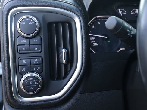 Used 2020 GMC Sierra 1500 AT4 w/ AT4 Preferred Package image 19