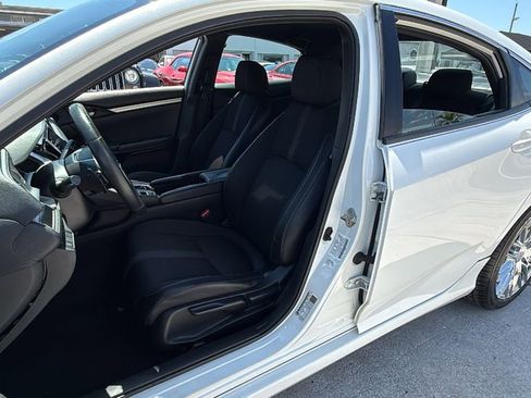 Used 2019 Honda Civic Sport image 13
