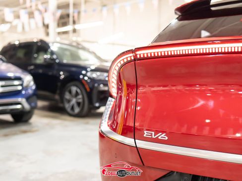 Used 2022 Kia EV6 Wind image 45