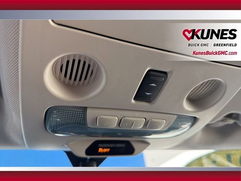 Used 2018 Ford EcoSport SE w/ SE Convenience Package image 34