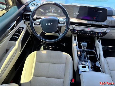 Used 2024 Kia Telluride EX w/ EX Captain's Chair Package AWD/4WD image 15