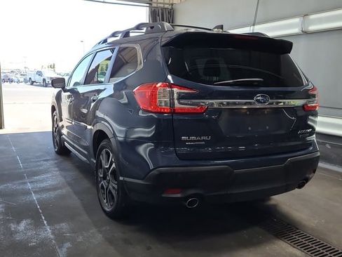 Used 2023 Subaru Ascent Touring AWD/4WD image 3