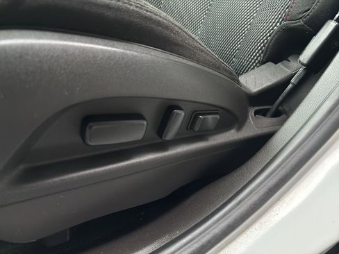 Used 2015 GMC Terrain SLE image 17