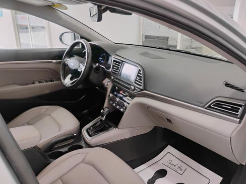 Used 2020 Hyundai Elantra Limited FWD image 89