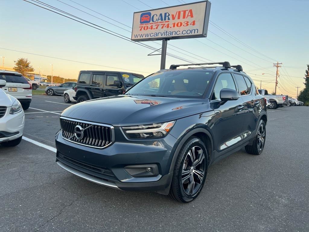 Used 2020 Volvo XC40 T5 Inscription w/ Protection Package Premier AWD/4WD image 1
