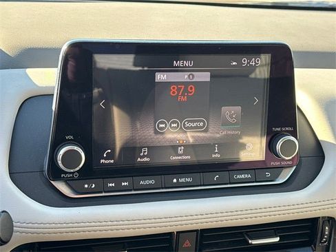 Certified 2022 Nissan Rogue SV image 22