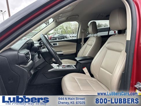 Used 2022 Ford Explorer XLT w/ Equipment Group 202A image 11