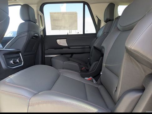 New 2025 Ford Expedition Max Active image 15