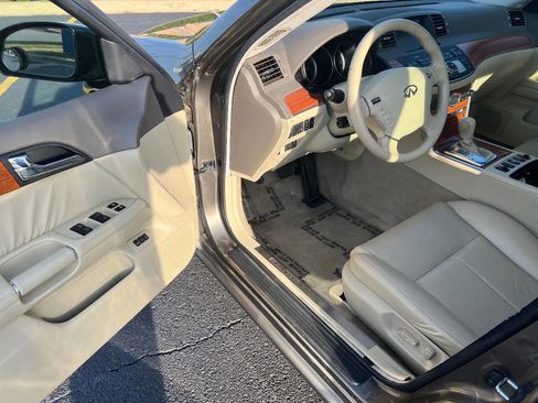 Used 2006 INFINITI M35 x w/ (J01) Journey Pkg image 17