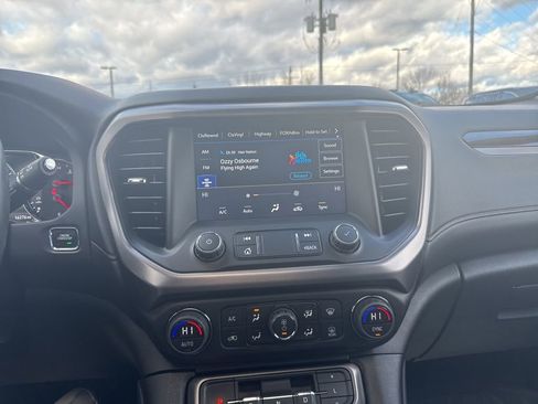 Used 2023 GMC Acadia AT4 w/ Technology Package image 22