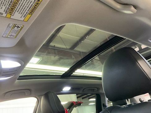 Used 2019 Subaru Ascent Limited w/ Popular Package #2A image 13