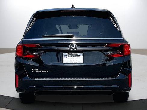 Used 2025 Honda Odyssey EX-L image 7