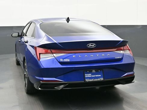 Certified 2022 Hyundai Elantra Limited image 4