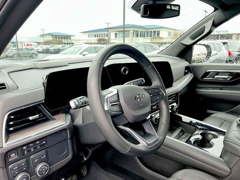 Used 2025 Chevrolet Tahoe Z71 image 10