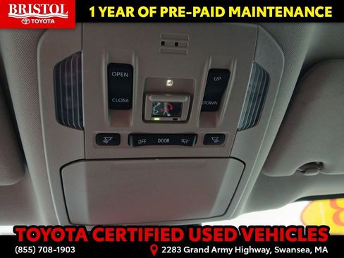 Certified 2023 Toyota Highlander XLE image 28