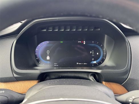 Certified 2023 Volvo XC90 B6 Core w/ Protection Package Premier image 23