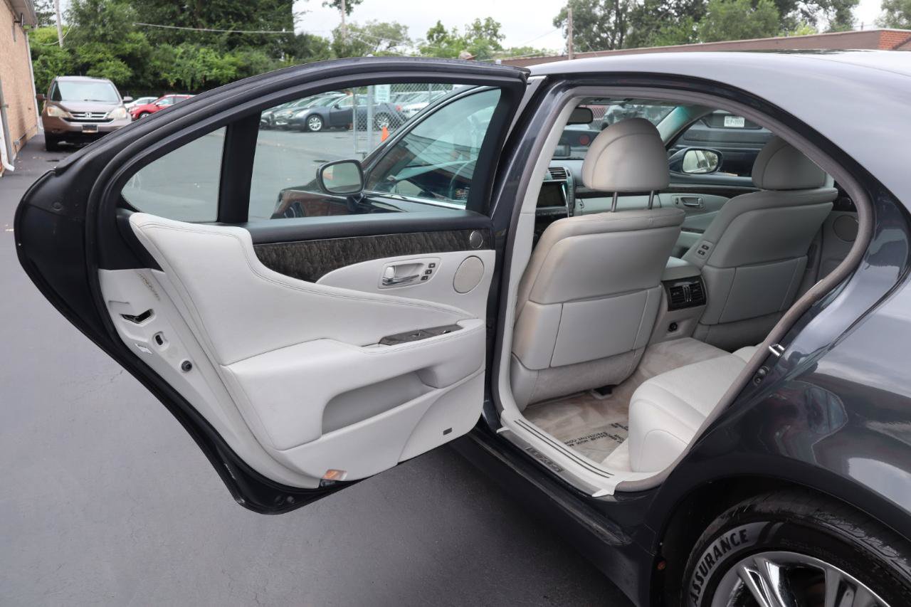 Used 2007 Lexus LS 460 L RWD image 15