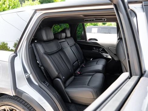 New 2026 Land Rover Range Rover Long Wheelbase SE AWD/4WD image 43