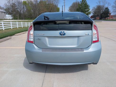 Used 2012 Toyota Prius Two image 7