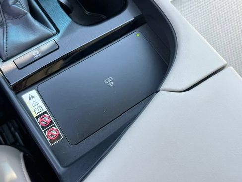 Used 2024 Lexus ES 350 w/ Premium Package FWD image 37