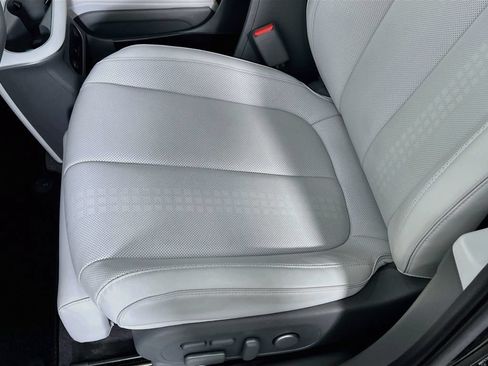 Certified 2024 Hyundai Ioniq 5 Limited AWD/4WD image 19