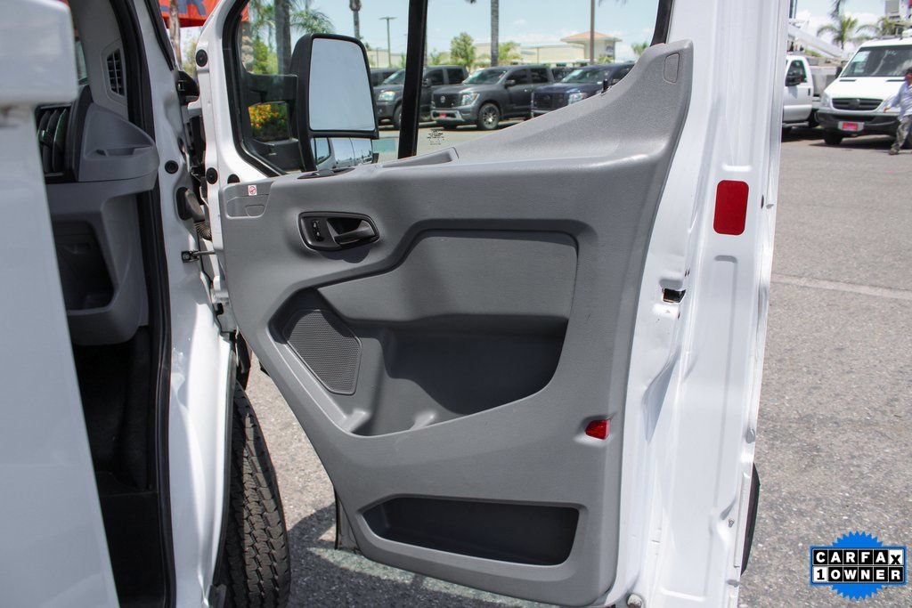 Used 2019 Ford Transit 250 138 RWD image 27