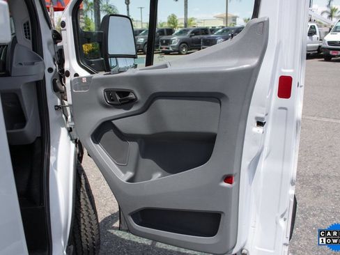 Used 2019 Ford Transit 250 138 RWD image 27