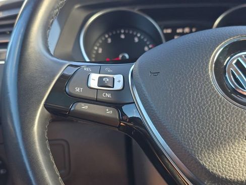 Used 2018 Volkswagen Tiguan S AWD/4WD image 32