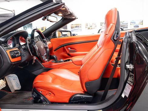 Used 2018 Maserati GranTurismo Sport image 5