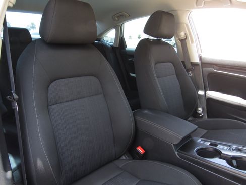 Used 2023 Honda Civic LX image 10