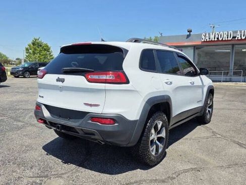 Used 2015 Jeep Cherokee Trailhawk w/ Comfort/Convenience Group AWD/4WD image 8
