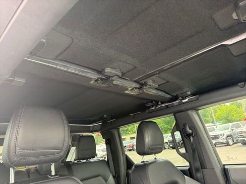 Used 2023 Ford Bronco Black Diamond AWD/4WD image 9