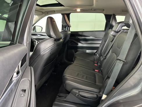 Used 2025 INFINITI QX60 Pure AWD/4WD image 25