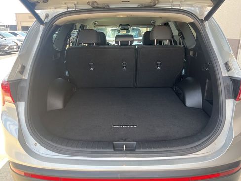 Used 2023 Hyundai Santa Fe SEL w/ Cargo Package image 10