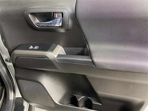 Used 2023 Toyota Tacoma TRD Off-Road image 25