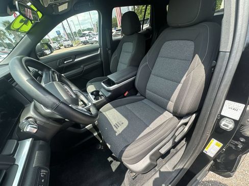 Used 2025 GMC Terrain Elevation AWD/4WD image 19