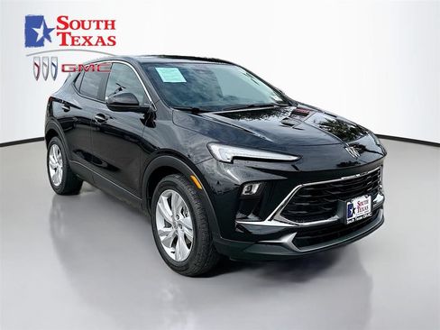 Used 2024 Buick Encore GX Preferred w/ Comfort Package FWD image 1