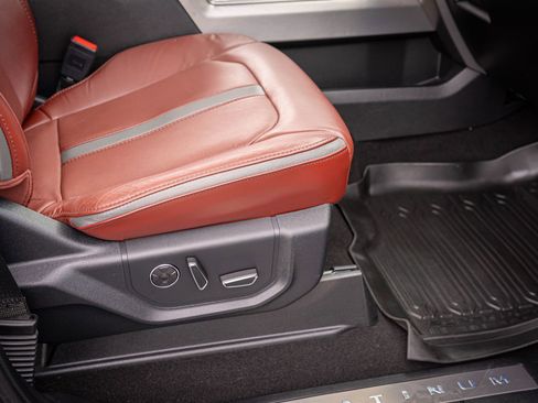 Used 2019 Ford F250 Platinum w/ Platinum Ultimate Package image 38