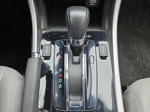 Used 2017 Honda Accord EX-L image 13